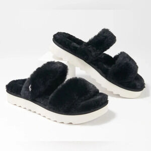 KOOLABURRA by UGG Fuzz On Faux Fur Slide On Black Sandals SZ 10 *CLEAN*